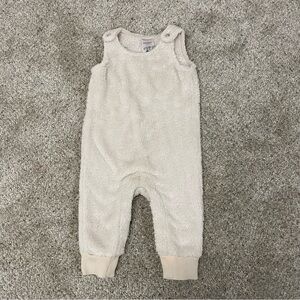 NWOT Hanna Andersson Neutral Teddy Sherpa Overalls size 12-18mo